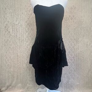 Vintage Positively Ellyn Black Velvet Peplum Dress Sz 10 Strapless Union Made